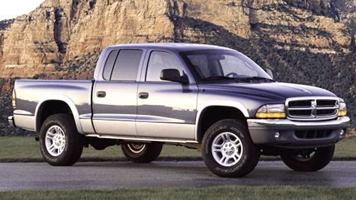 2003 Dodge Dakota on the road.