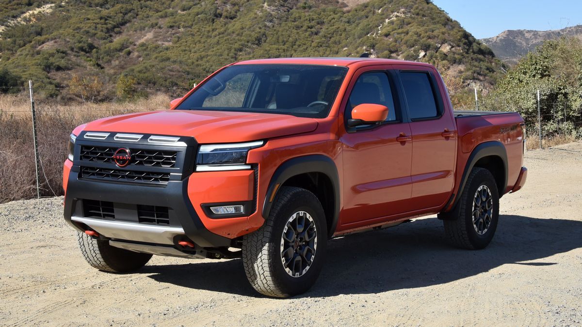 2025 Nissan Frontier PRO-4X in Octane Orange